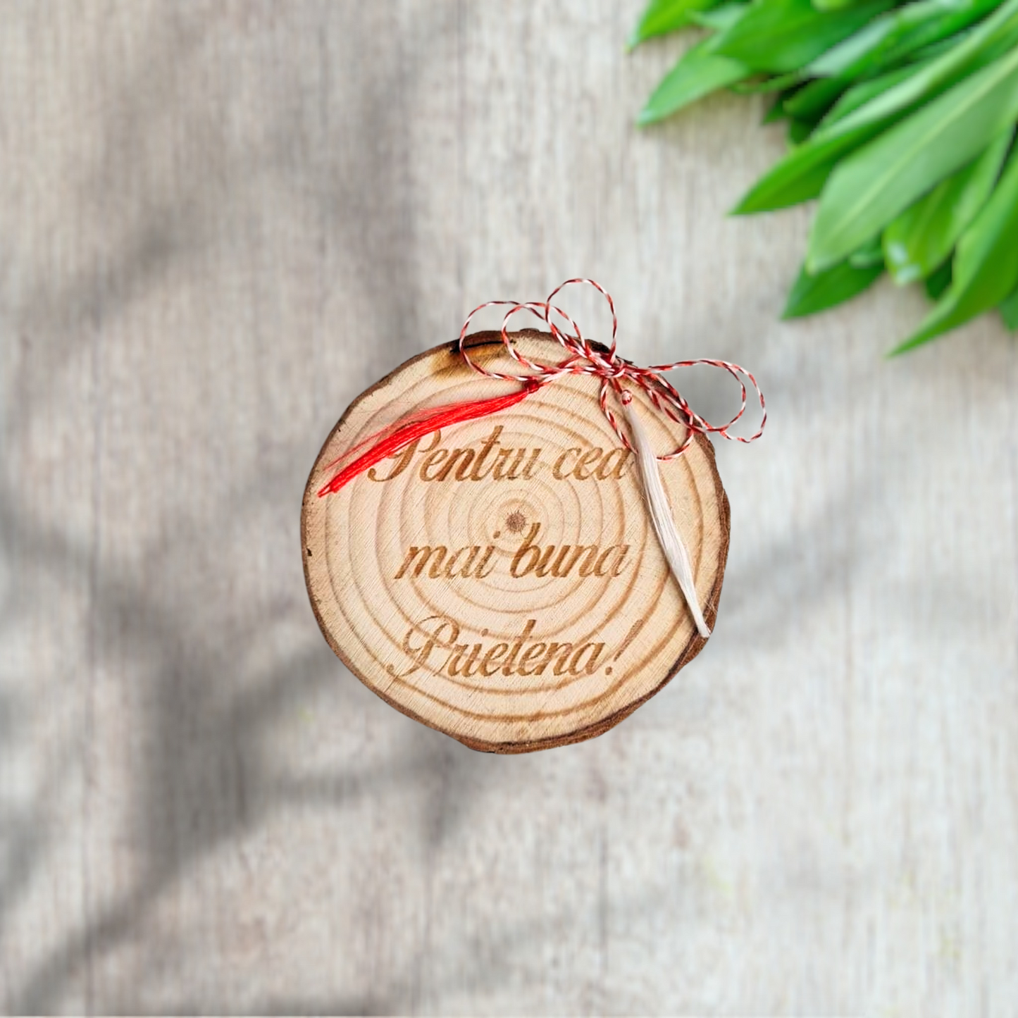 Martisor Lemn Gravat cu Text